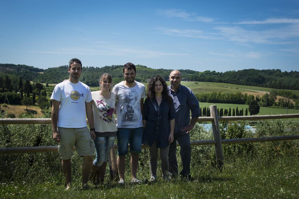 Agriturismo L'Isola Crespina Eksteriør bilde