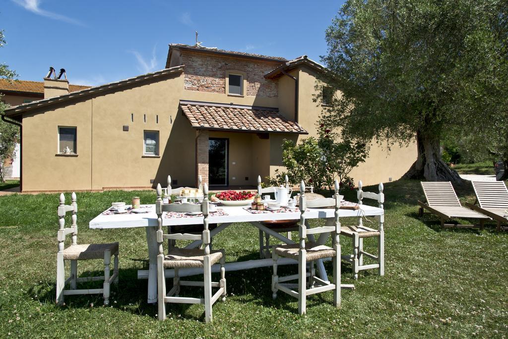 Agriturismo L'Isola Crespina Eksteriør bilde